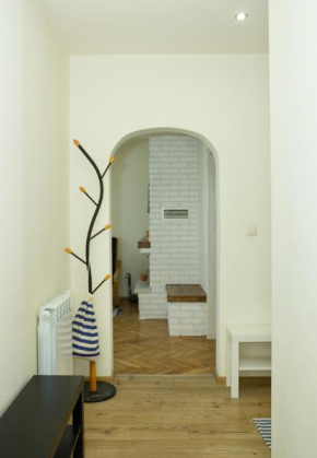 Just Like Home - New 1-BDR Apt near City Center